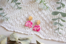 Load image into Gallery viewer, Pretty In Pink Arch Earrings