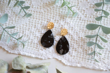 Load image into Gallery viewer, Black Teardrop Earrings