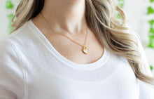 Load image into Gallery viewer, White Heart Necklace