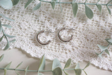 Load image into Gallery viewer, Silver Every Day Hoops
