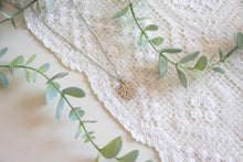 Load image into Gallery viewer, Silver Monstera Leaf Necklace