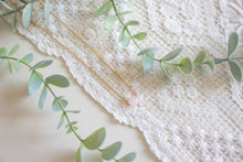 Load image into Gallery viewer, Minimal Rose Quartz Necklace