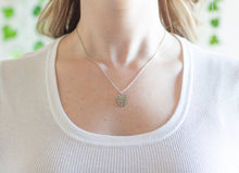 Load image into Gallery viewer, Silver Monstera Leaf Necklace