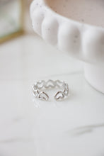 Load image into Gallery viewer, Gold/Silver Heart Outline Ring