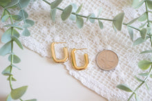 Load image into Gallery viewer, Gold Rectangle Hoops