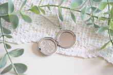 Load image into Gallery viewer, Silver Floral Locket Necklace