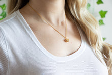 Load image into Gallery viewer, Vintage Heart Charm Necklace