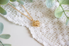 Load image into Gallery viewer, Vintage Heart Charm Necklace