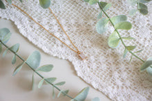 Load image into Gallery viewer, Rectangle Crystal Necklace