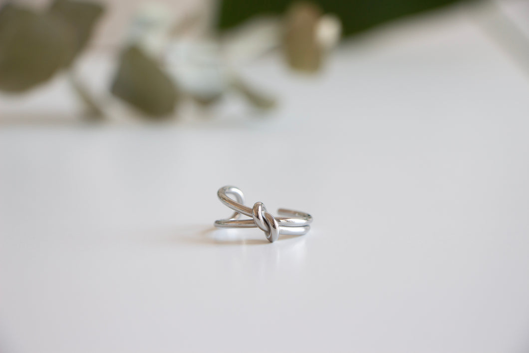 Silver Knot Ring (size 7.5)
