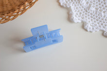 Load image into Gallery viewer, Baby Blue Rectangle Claw Clip (medium sized)
