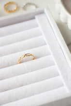 Load image into Gallery viewer, Gold/Silver Delicate Chain Ring
