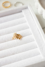 Load image into Gallery viewer, Gold/Silver Gathered Leaves Ring
