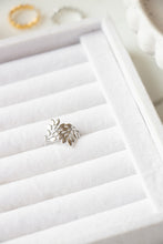 Load image into Gallery viewer, Gold/Silver Gathered Leaves Ring
