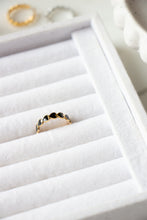 Load image into Gallery viewer, Black Heart Ring
