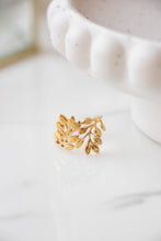 Load image into Gallery viewer, Gold/Silver Gathered Leaves Ring
