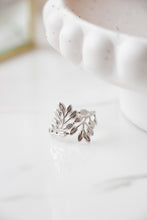 Load image into Gallery viewer, Gold/Silver Gathered Leaves Ring
