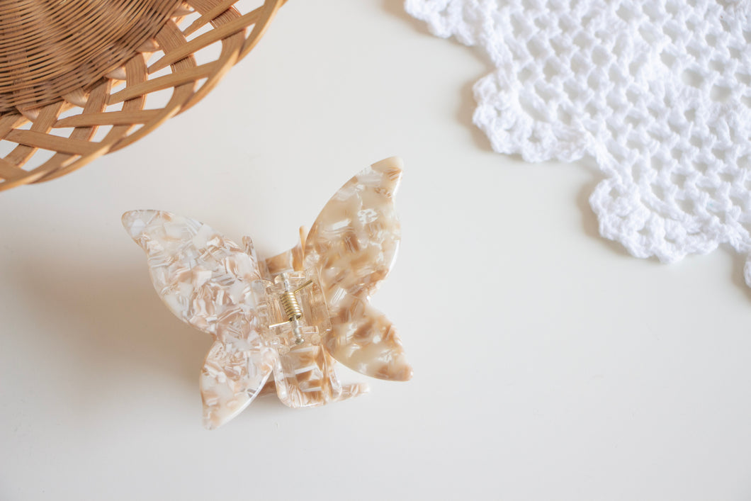 Tan & White Speckled Butterfly Claw Clip
