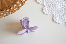 Load image into Gallery viewer, Lilac Matte Butterfly Claw Clip
