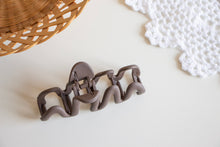 Load image into Gallery viewer, Dark Chocolate Squiggle Claw Clip
