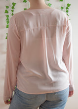 Load image into Gallery viewer, Forever 21 Blouse (M)
