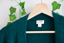 Load image into Gallery viewer, J.CREW Cardigan (S)
